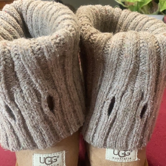 Ugg Australia Cambridge knit fold boots / booties. - Picture 11 of 13